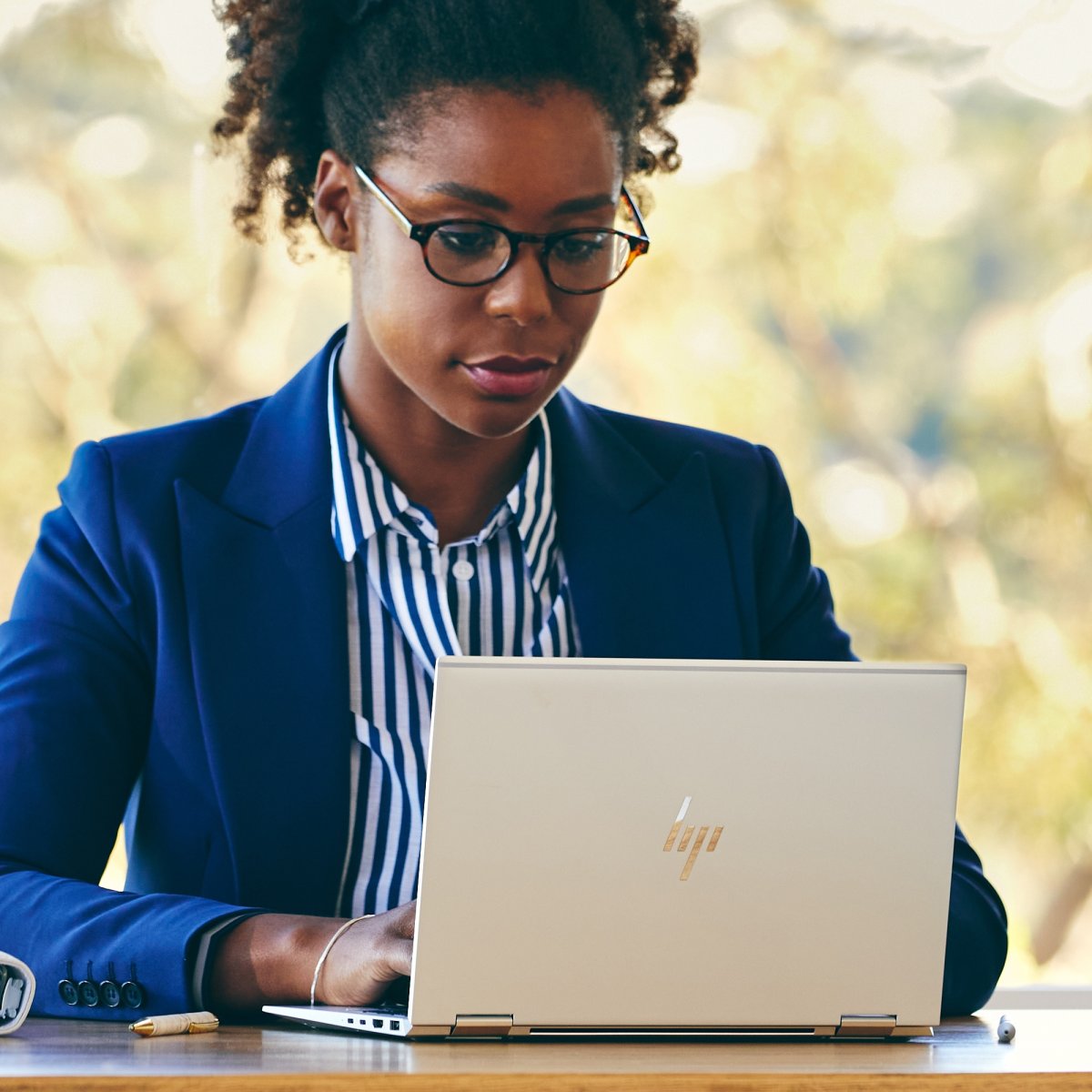HP EliteBook x360 1040 G8 Intel® Core™ i7 i7-1165G7 Hybrid (2-in-1) 35.6 cm (14") Touchscreen Full HD 16 GB LPDDR4x-SDRAM 512 GB SSD Wi-Fi 6 (802.11ax) Windows 11 Pro Silver - Image 15